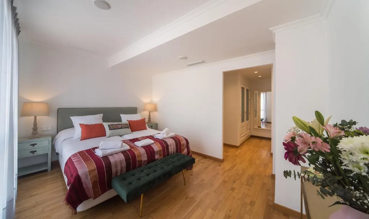 Rey De Sevilla Flats - Arenal 0*, Seville